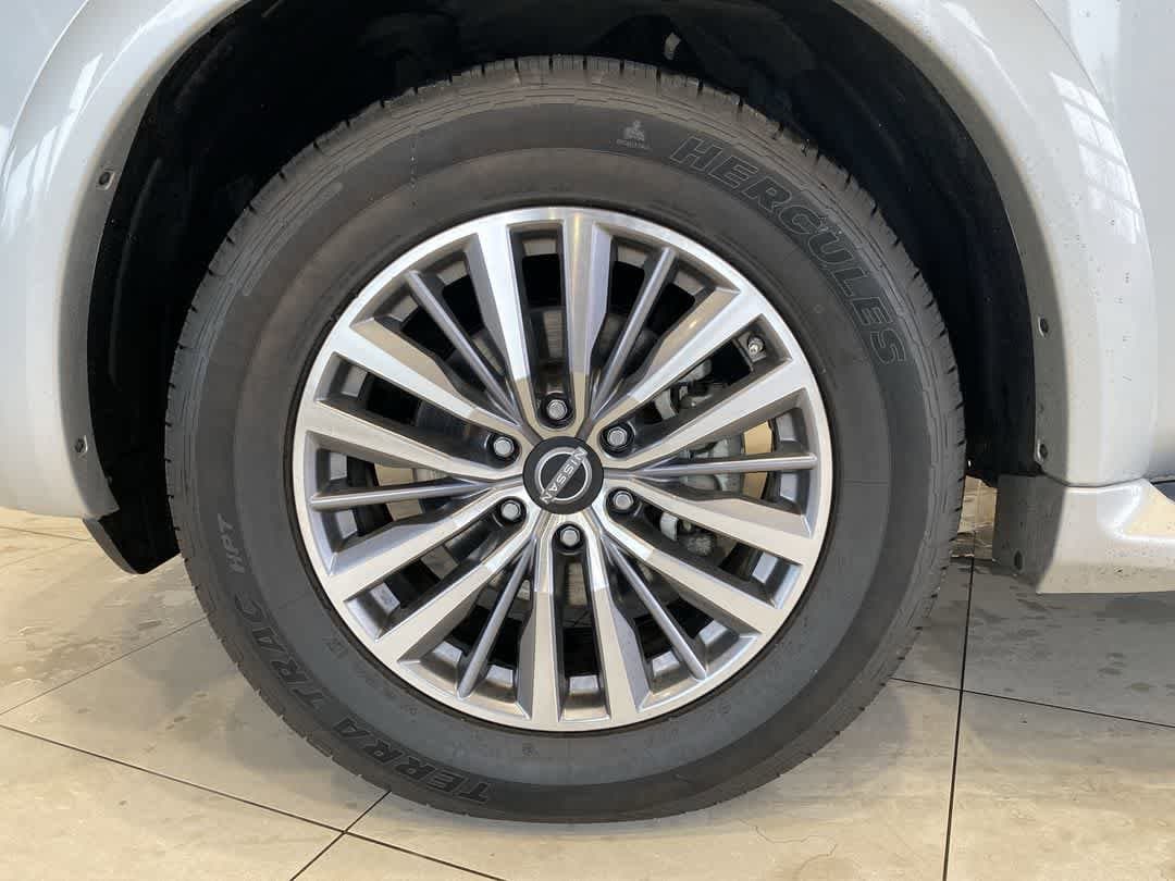 Thumbnail: 2022 Nissan Armada - 10