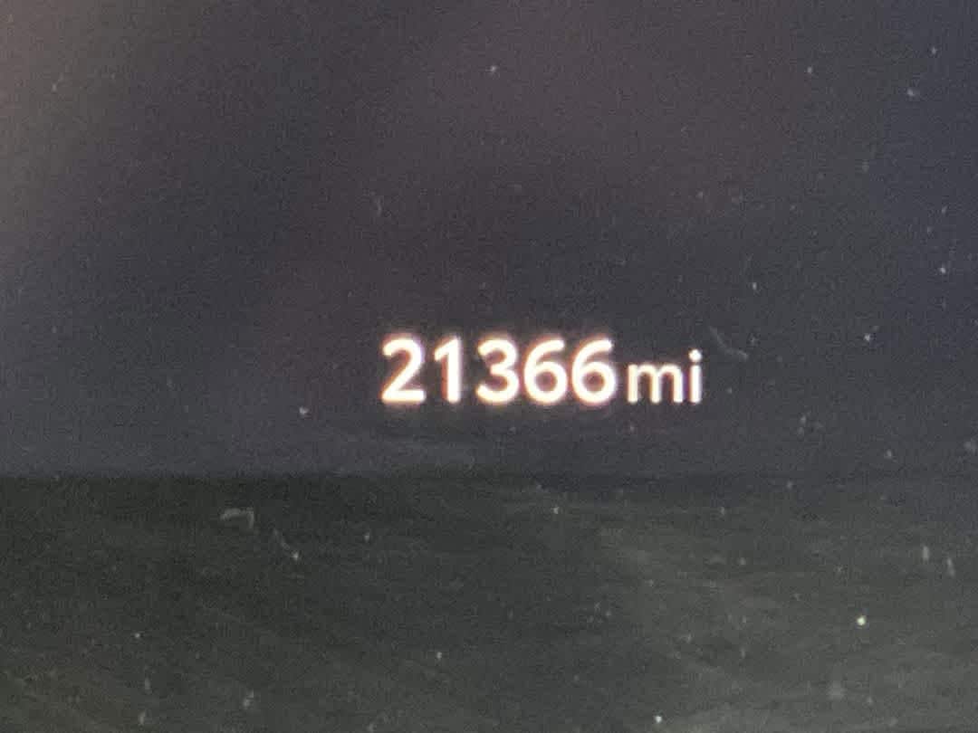 Thumbnail: 2023 Toyota Highlander - 18