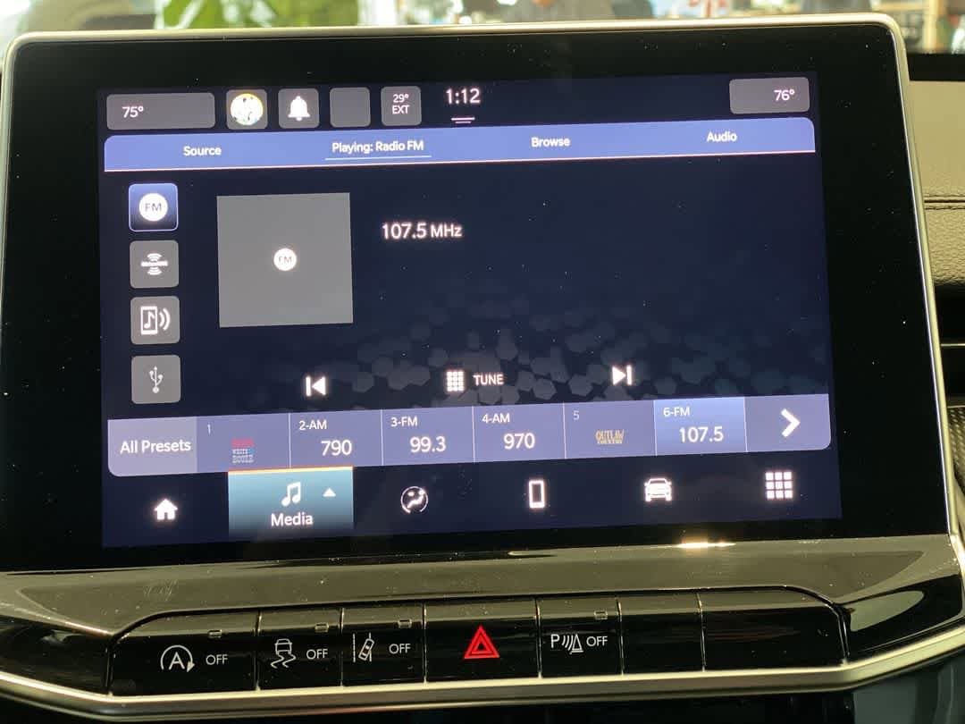 Thumbnail: 2023 Jeep Compass - 19