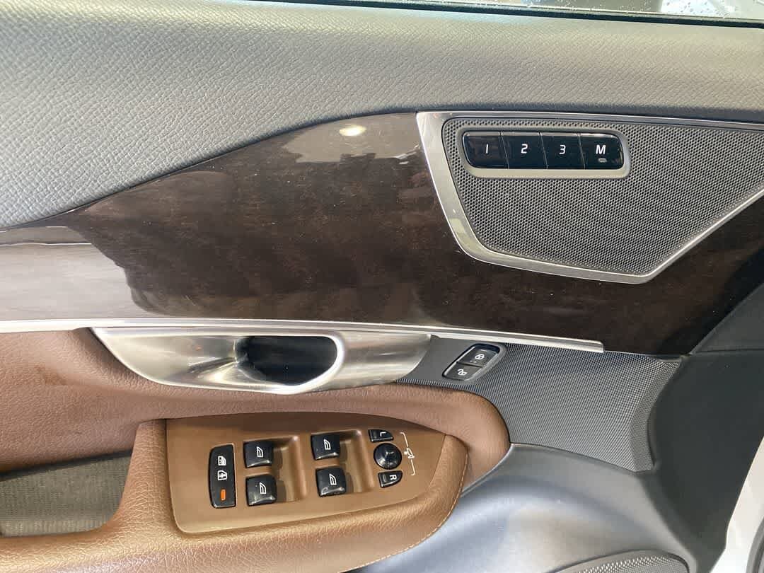 Thumbnail: 2019 Volvo XC90 - 13
