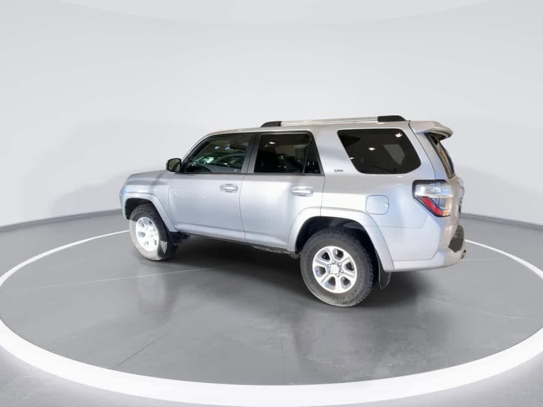 Thumbnail: 2019 Toyota 4Runner - 6
