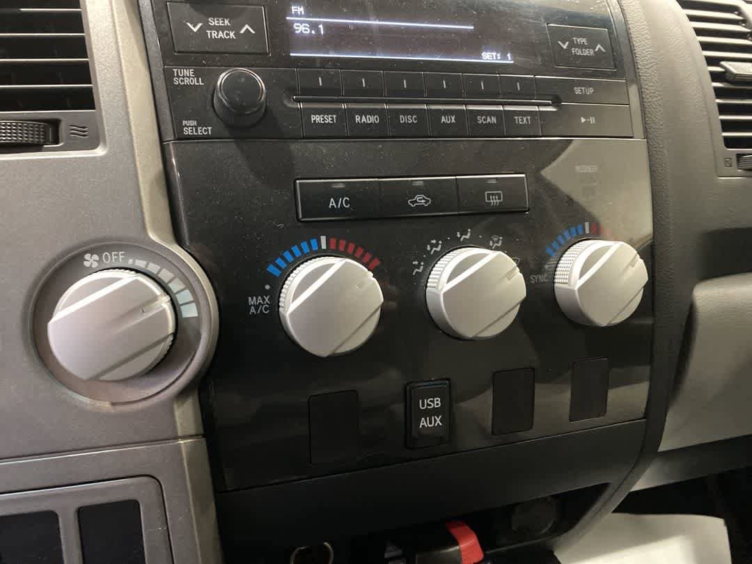 Thumbnail: 2010 Toyota Tundra - 18