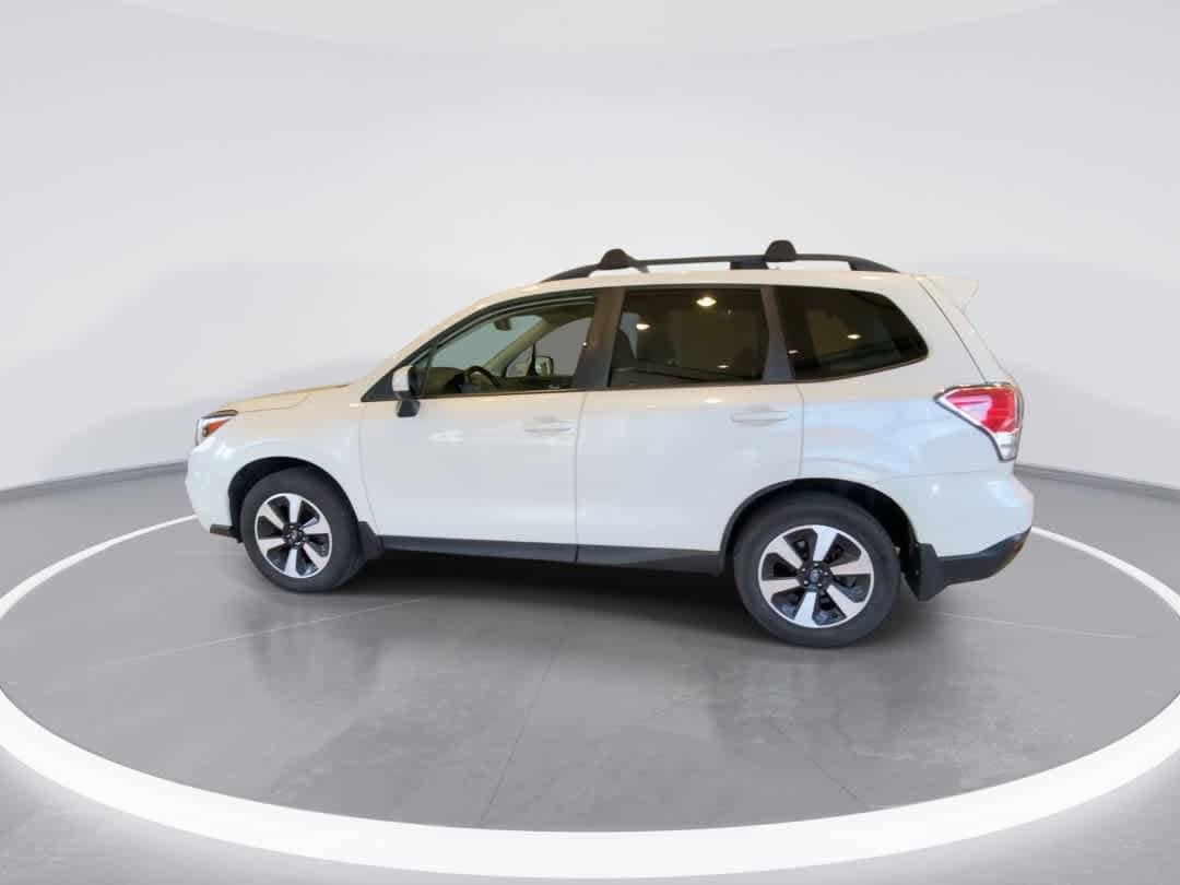 Thumbnail: 2017 Subaru Forester - 5