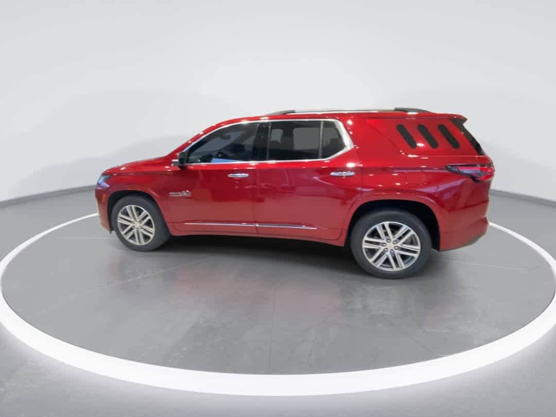 Thumbnail: 2023 Chevrolet Traverse - 5