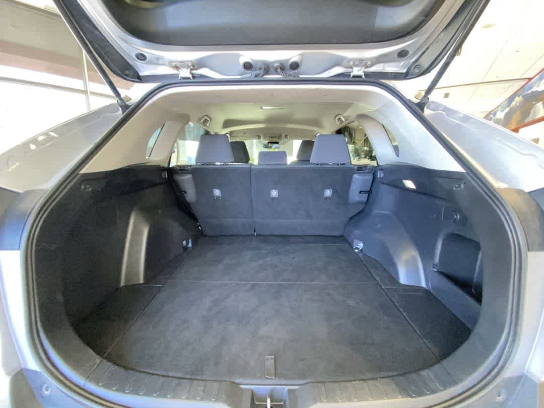 Thumbnail: 2024 Toyota RAV4 - 25