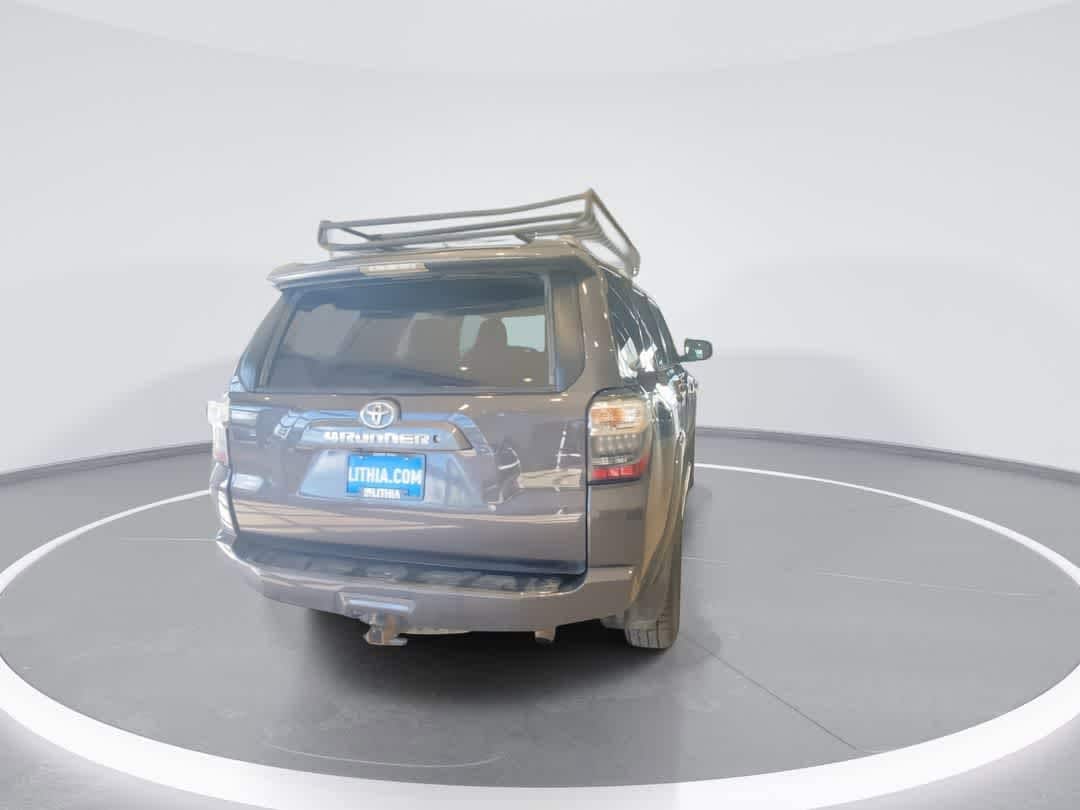 Thumbnail: 2015 Toyota 4Runner - 7
