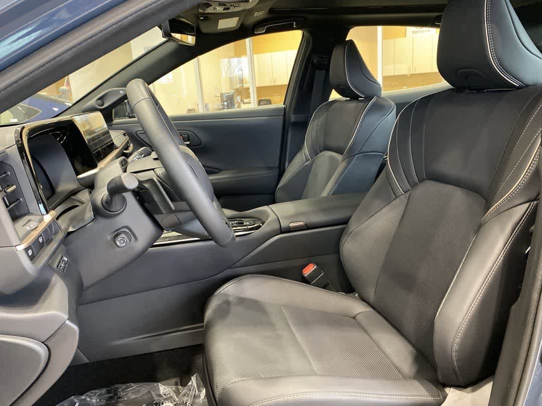 Thumbnail: 2026 Toyota Crown - 12