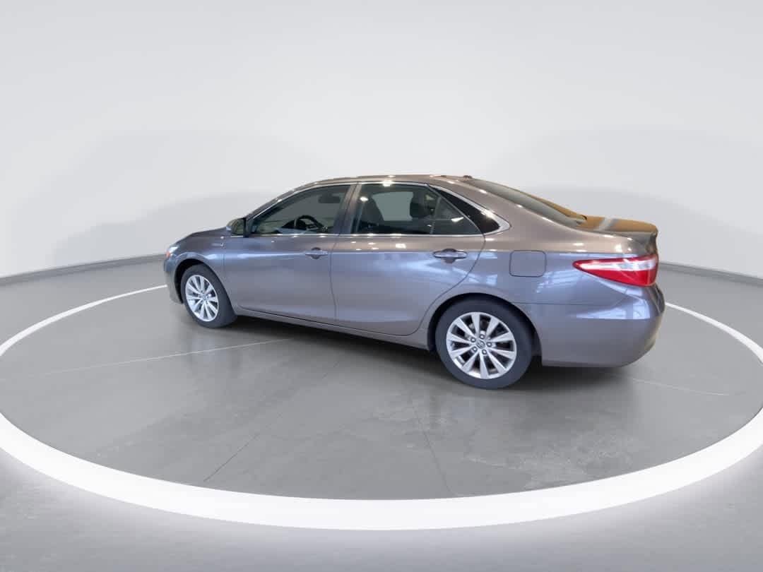 Thumbnail: 2017 Toyota Camry - 6