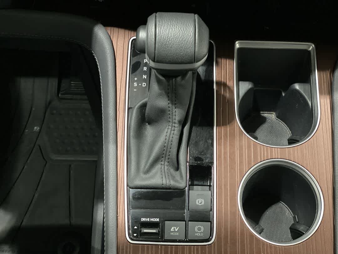 Thumbnail: 2024 Toyota Sienna - 23