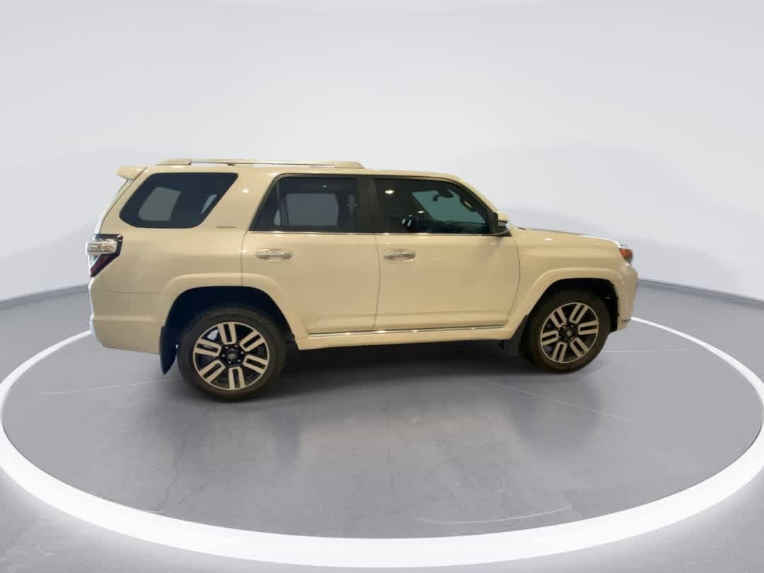 Thumbnail: 2021 Toyota 4Runner - 9