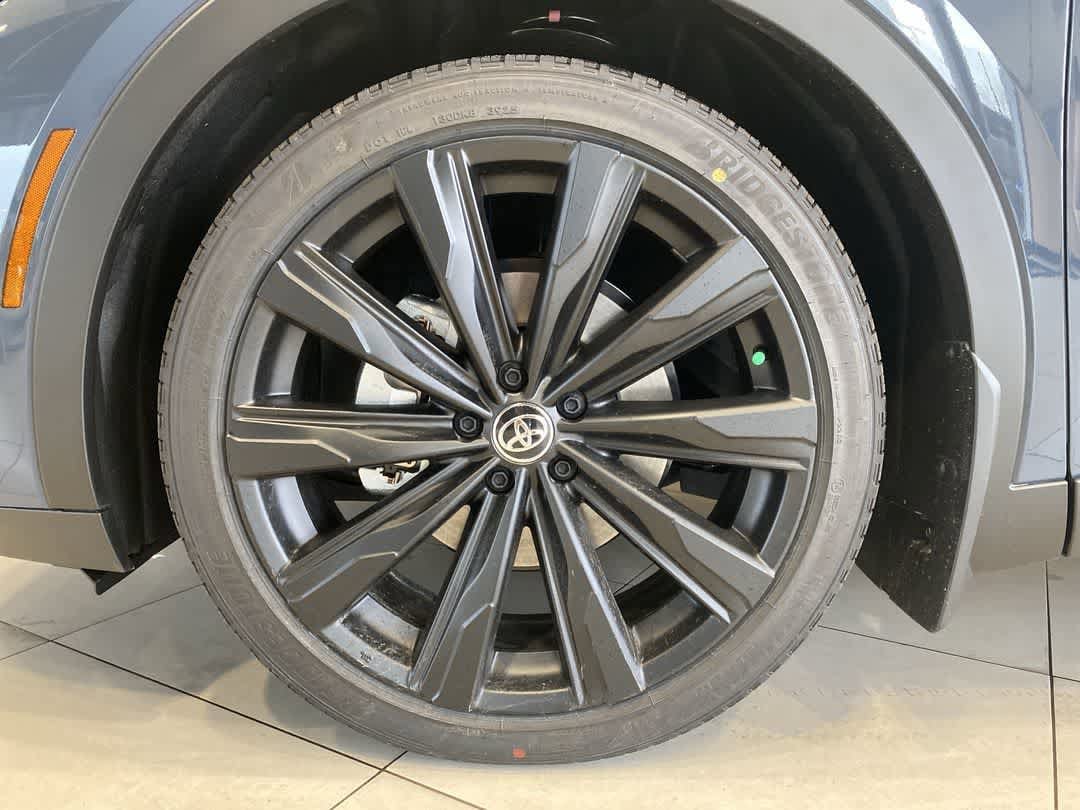 Thumbnail: 2026 Toyota Crown - 10