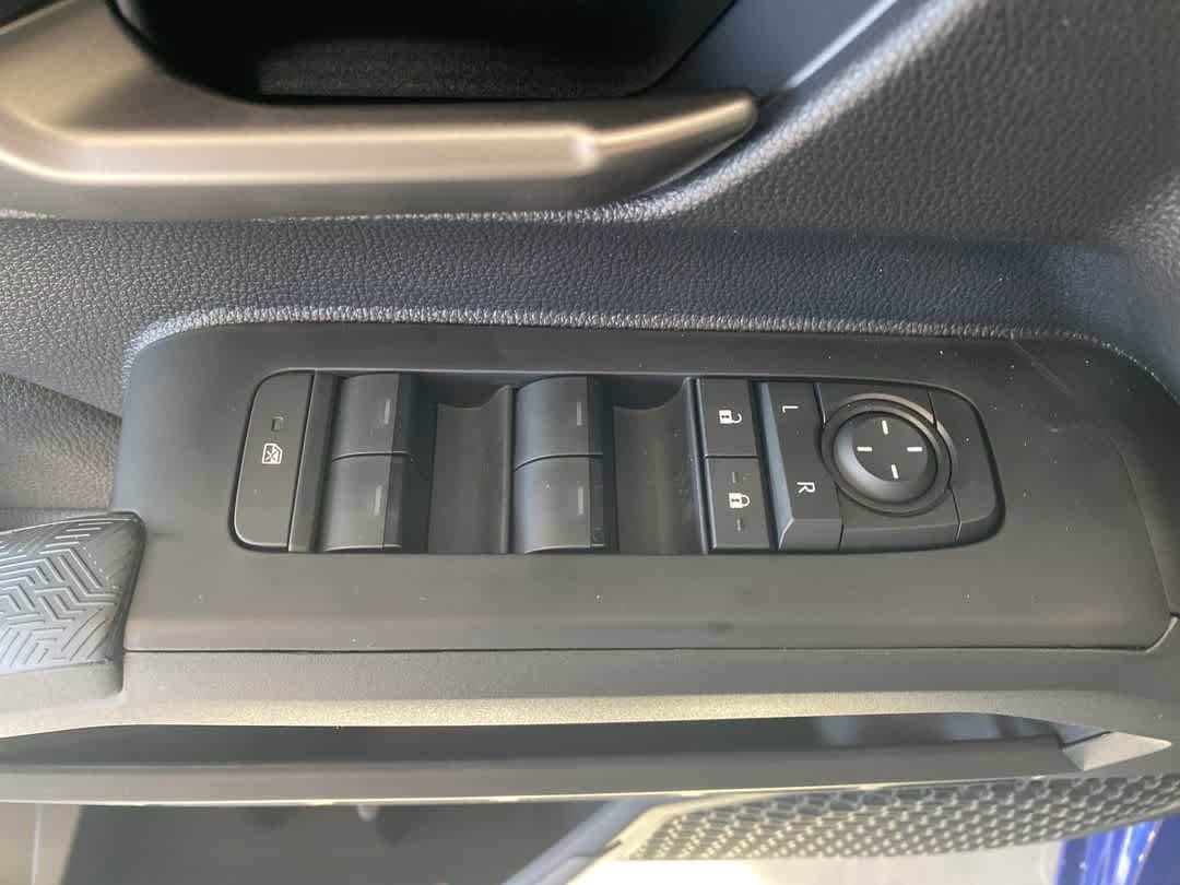 Thumbnail: 2025 Toyota Tacoma - 15