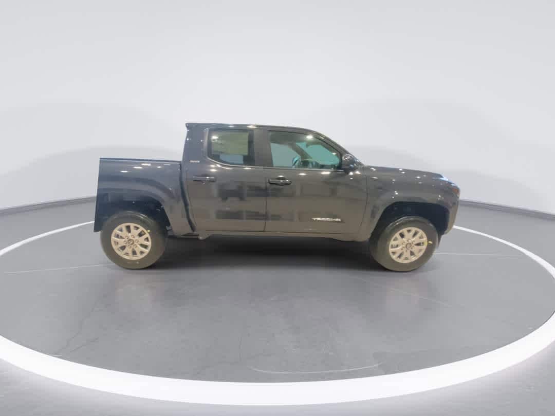 Thumbnail: 2025 Toyota Tacoma - 9