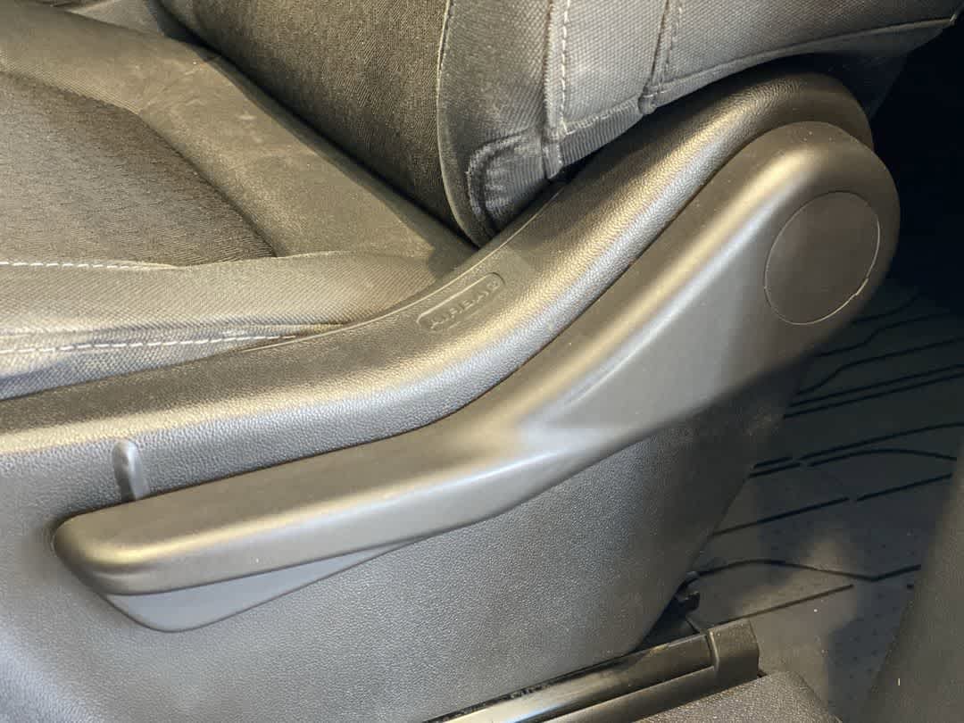 Thumbnail: 2020 Chevrolet Silverado 1500 - 15