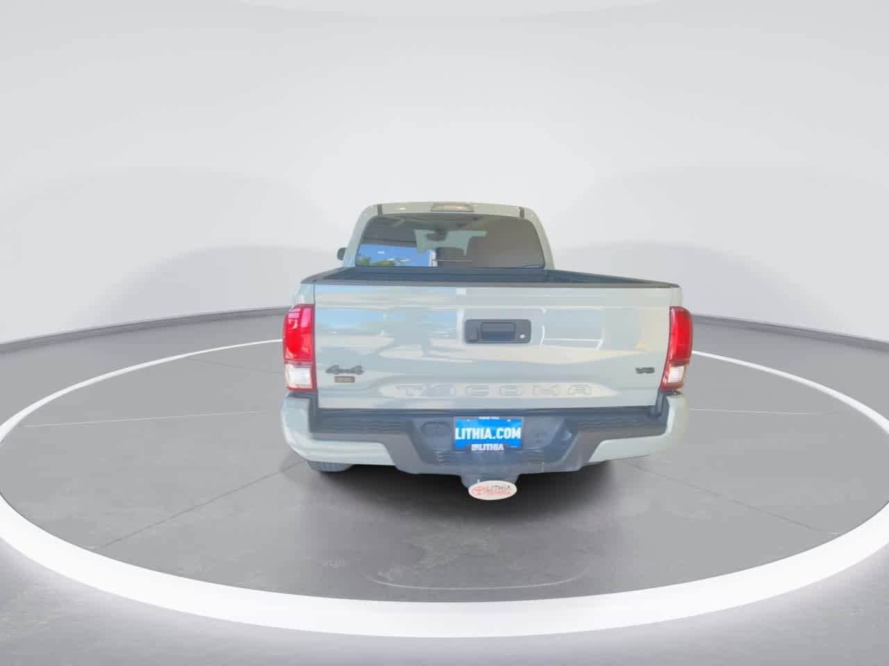 Thumbnail: 2022 Toyota Tacoma - 7