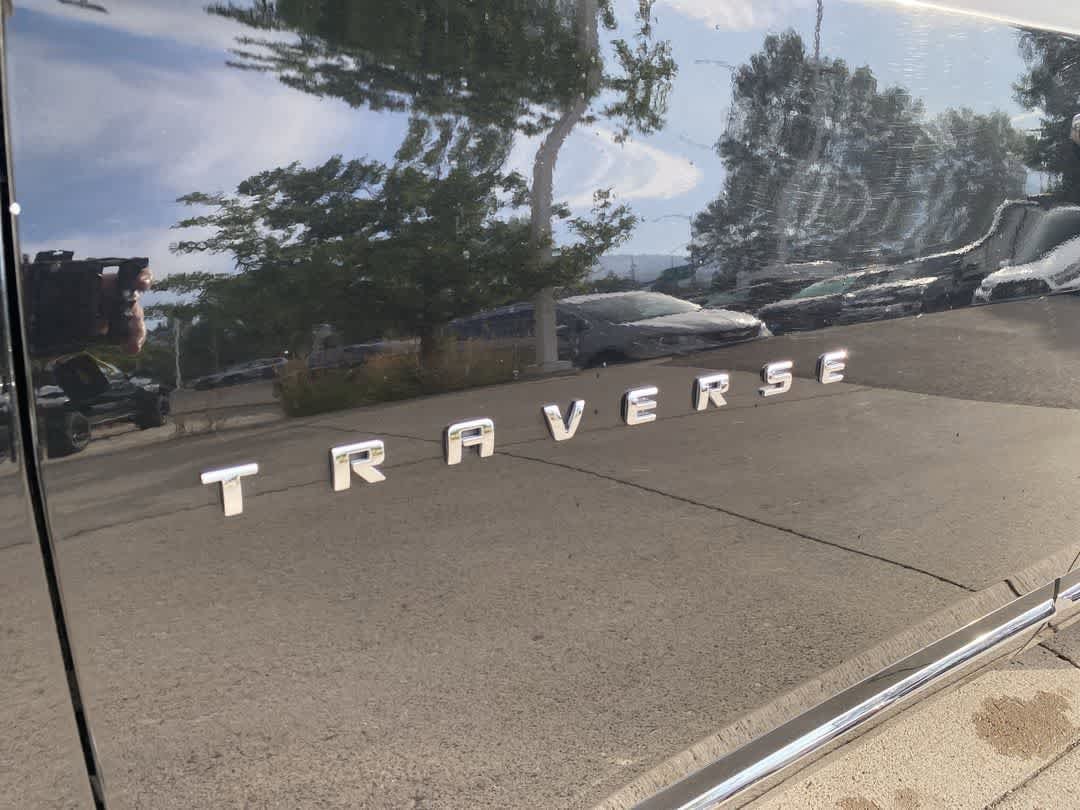 Thumbnail: 2021 Chevrolet Traverse - 10