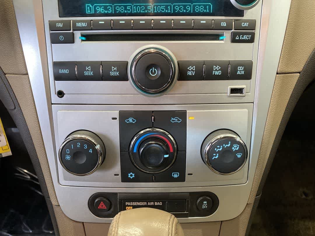 Thumbnail: 2012 Chevrolet Malibu - 17