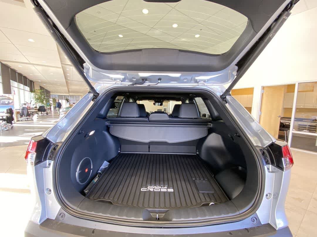 Thumbnail: 2026 Toyota Corolla Cross - 26