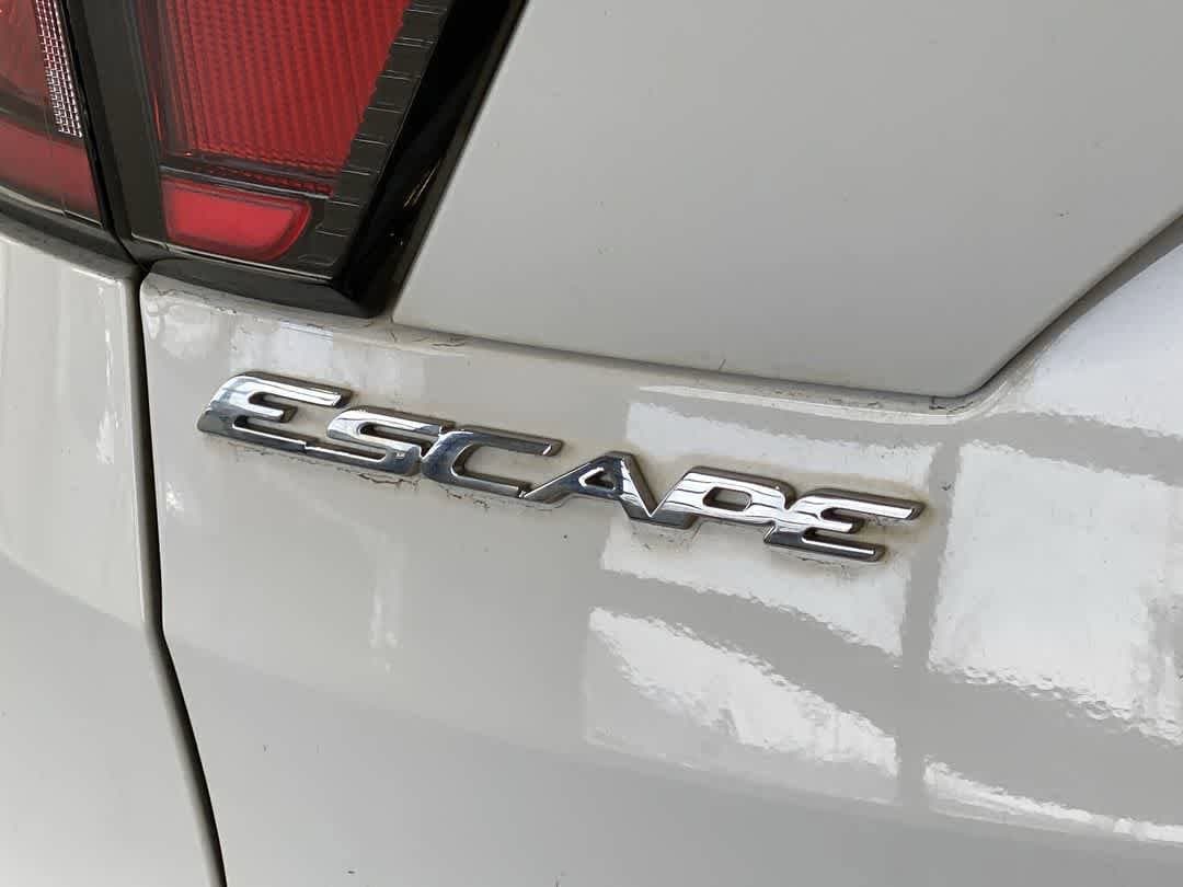 Thumbnail: 2018 Ford Escape - 11