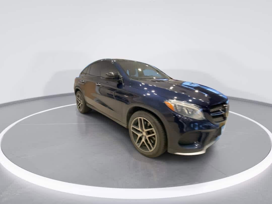 Thumbnail: 2016 Mercedes-Benz GLE - 2