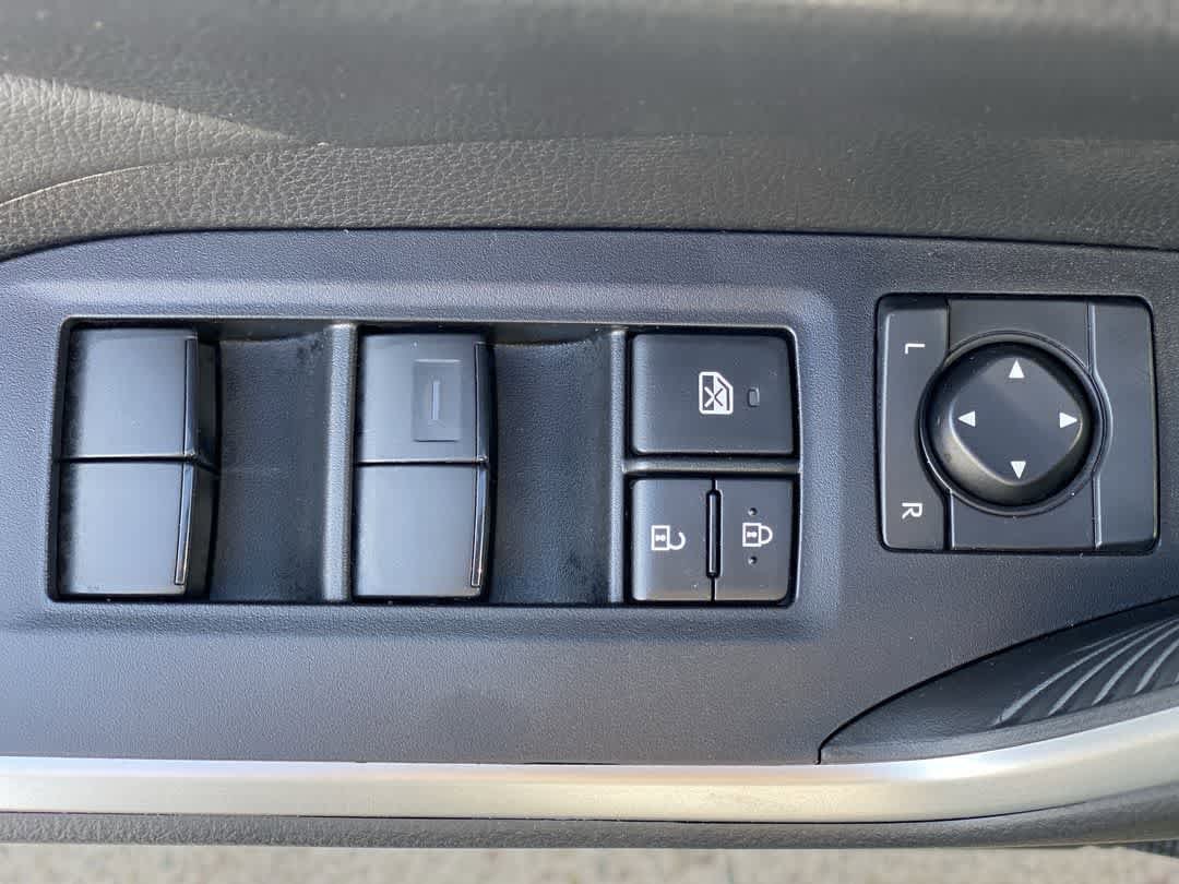 Thumbnail: 2025 Toyota RAV4 - 16