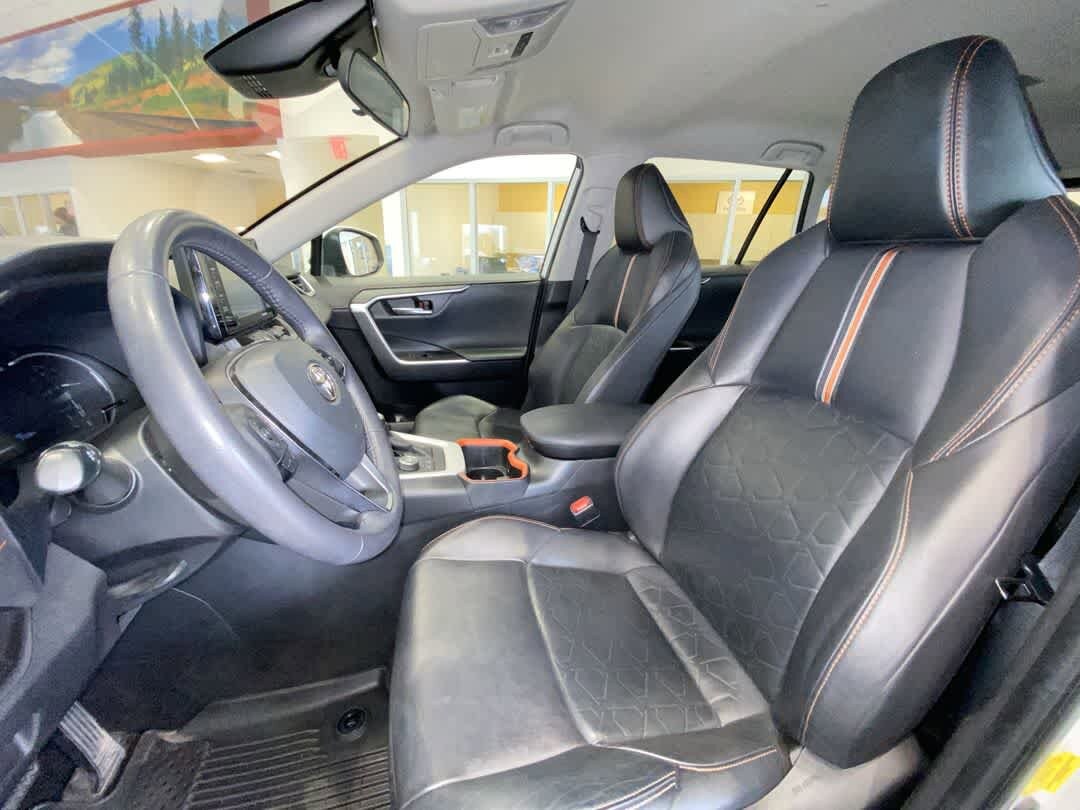 Thumbnail: 2022 Toyota RAV4 - 13