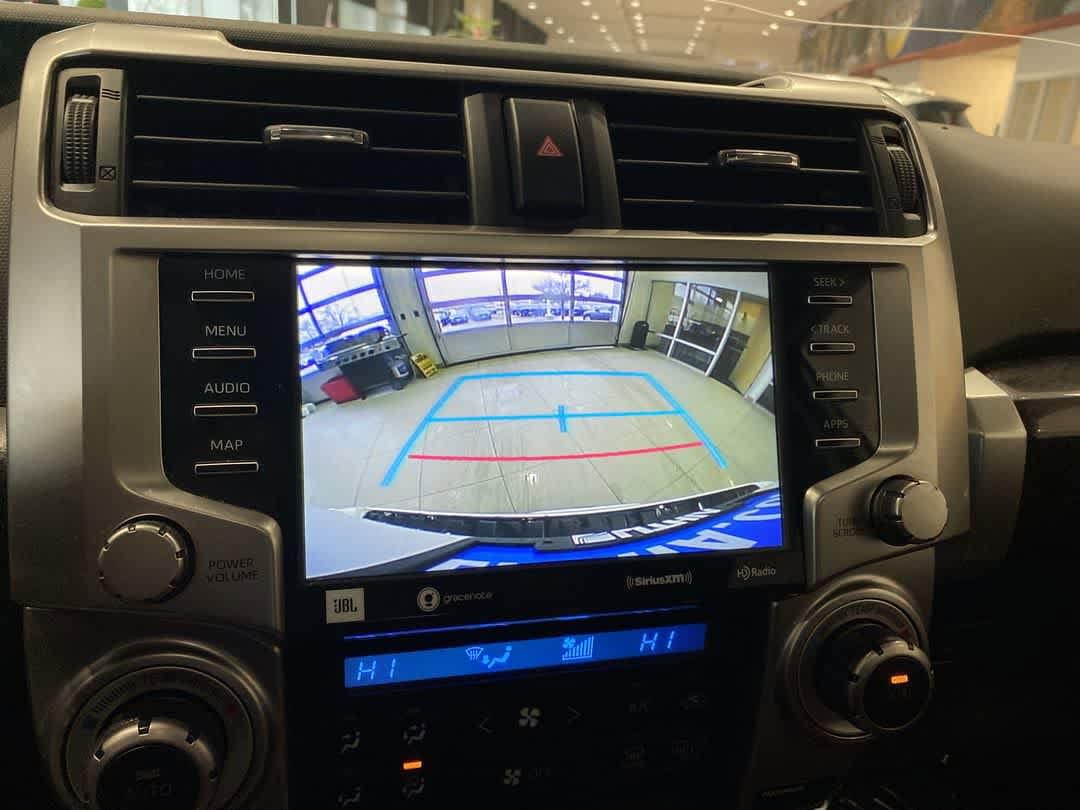 Thumbnail: 2021 Toyota 4Runner - 17