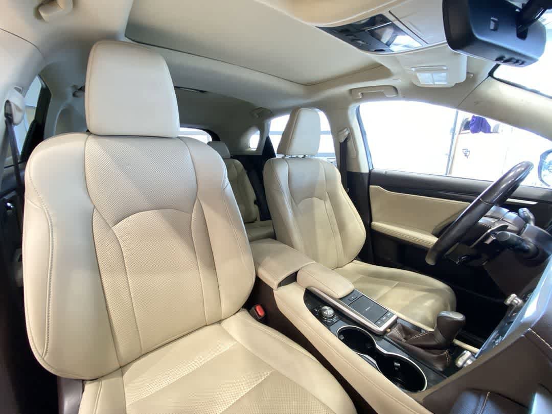 Thumbnail: 2020 Lexus RX - 26