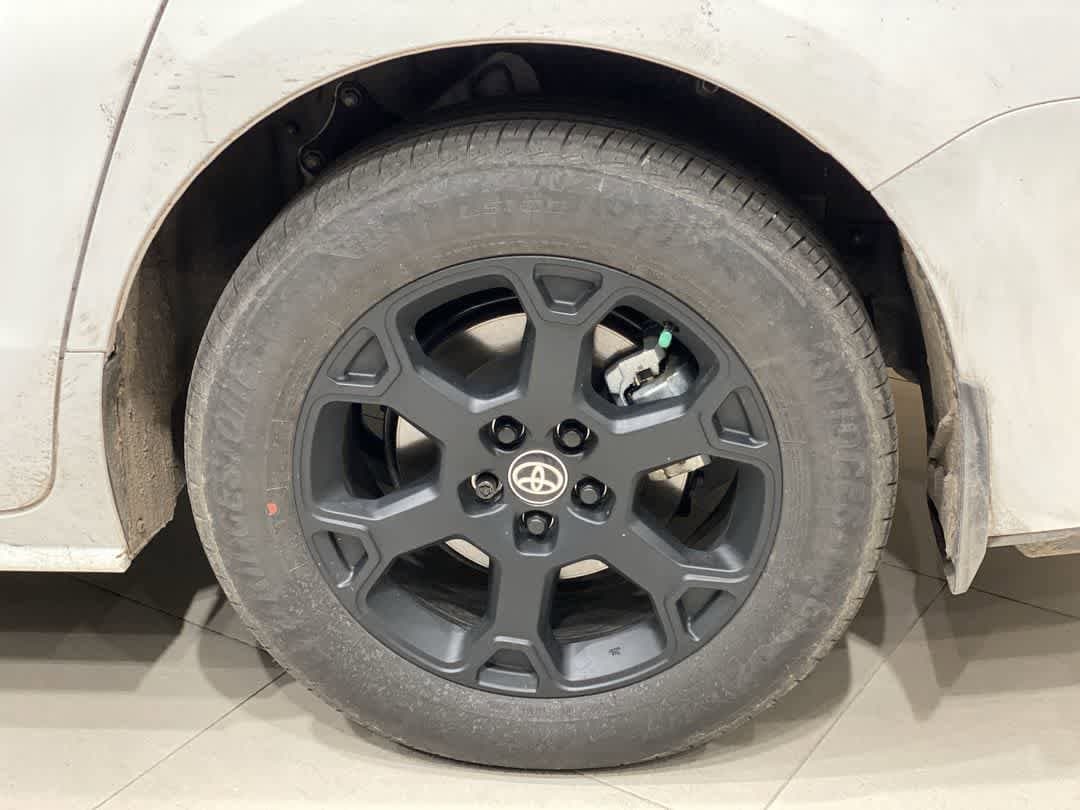 Thumbnail: 2026 Toyota Sienna - 13