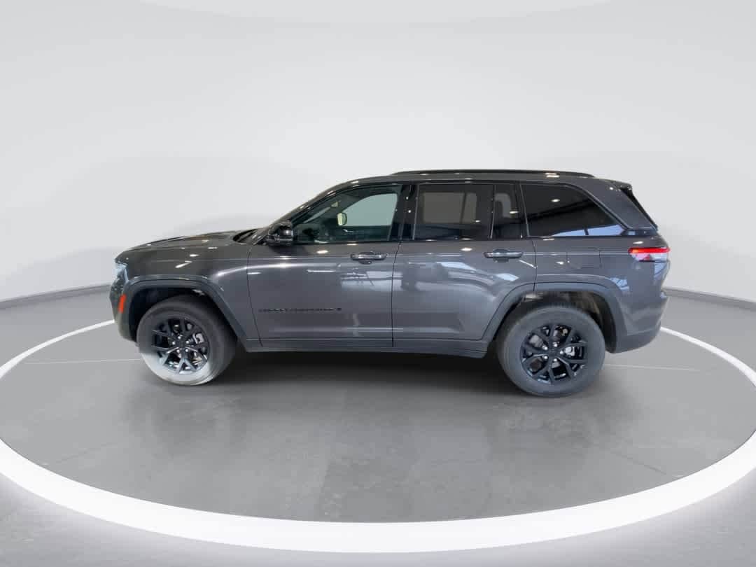 Thumbnail: 2024 Jeep Grand Cherokee - 5