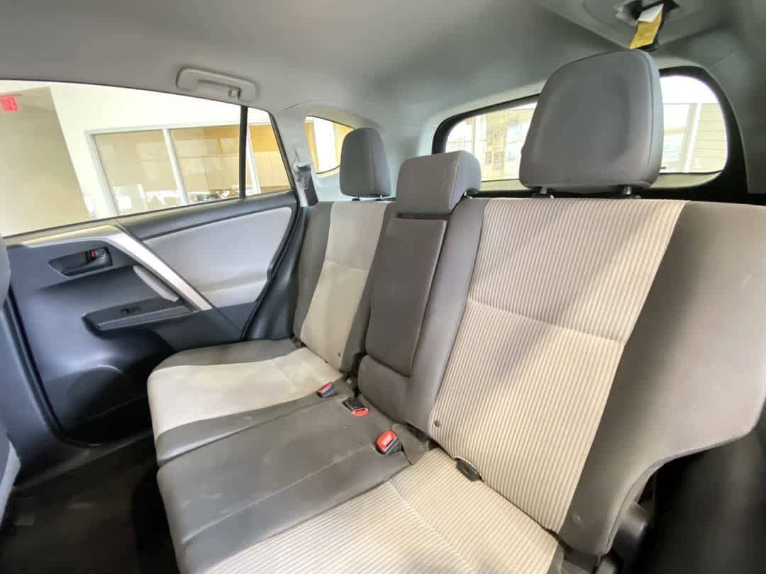 Thumbnail: 2015 Toyota RAV4 - 24