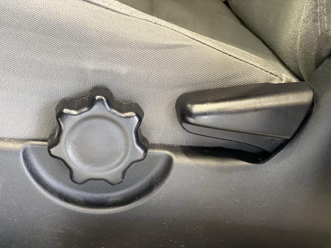 Thumbnail: 2018 Toyota Tacoma - 14