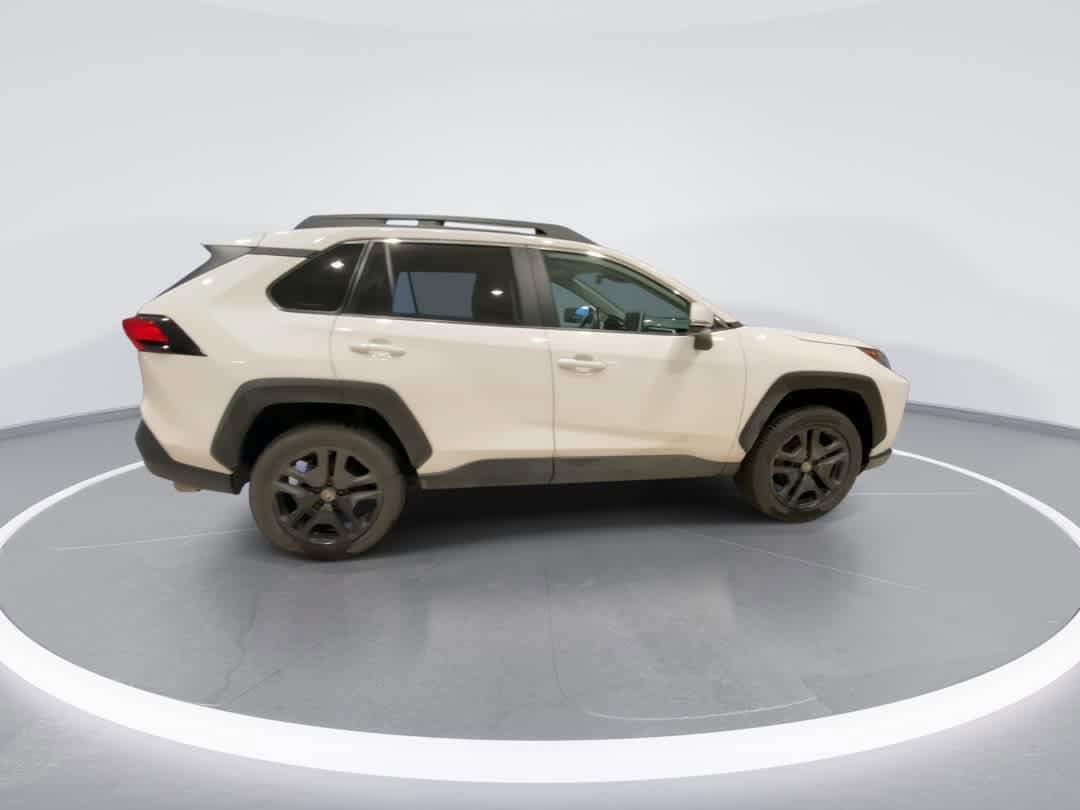 Thumbnail: 2024 Toyota RAV4 - 9