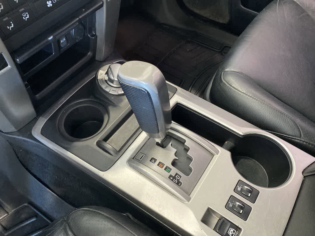 Thumbnail: 2011 Toyota 4Runner - 22