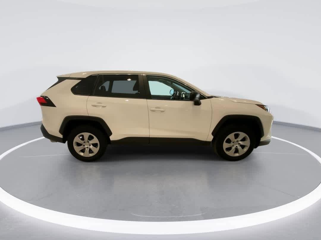 Thumbnail: 2024 Toyota RAV4 - 9