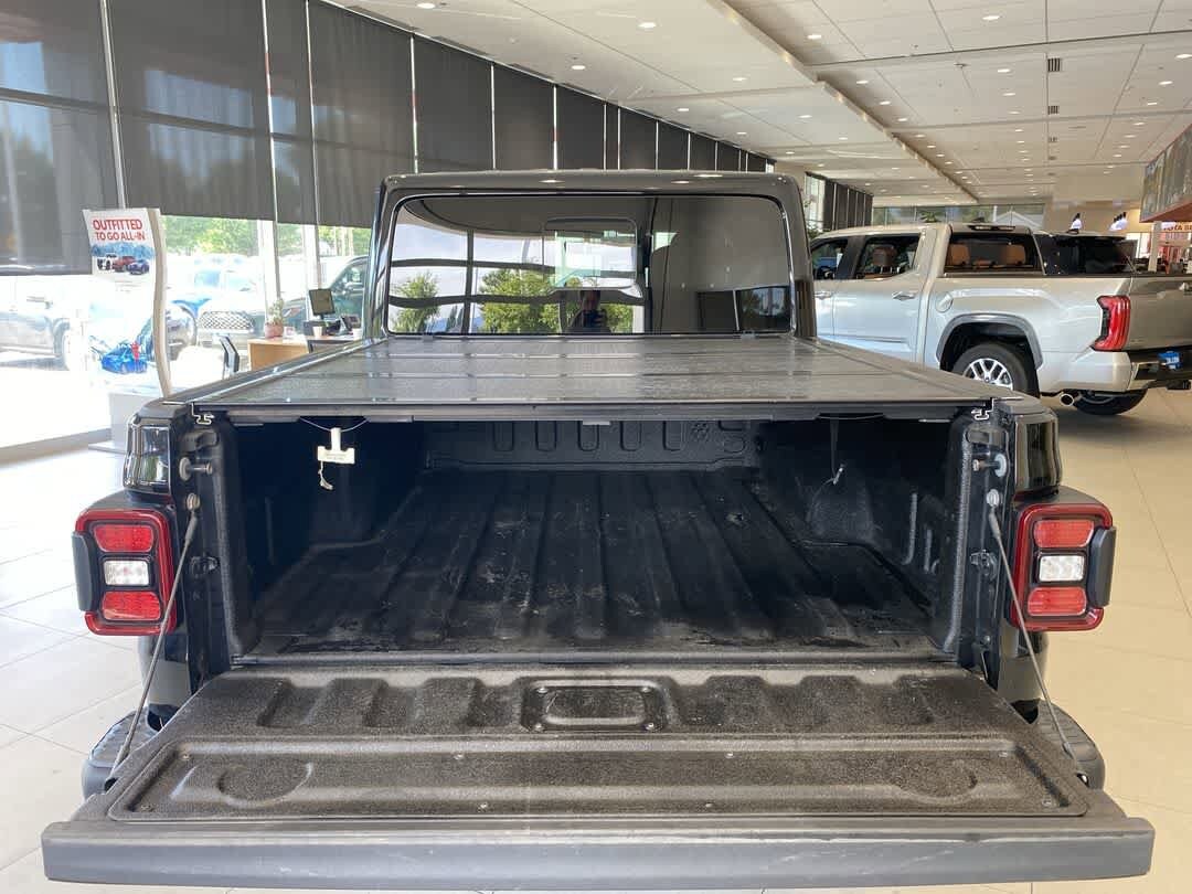 Thumbnail: 2021 Jeep Gladiator - 26