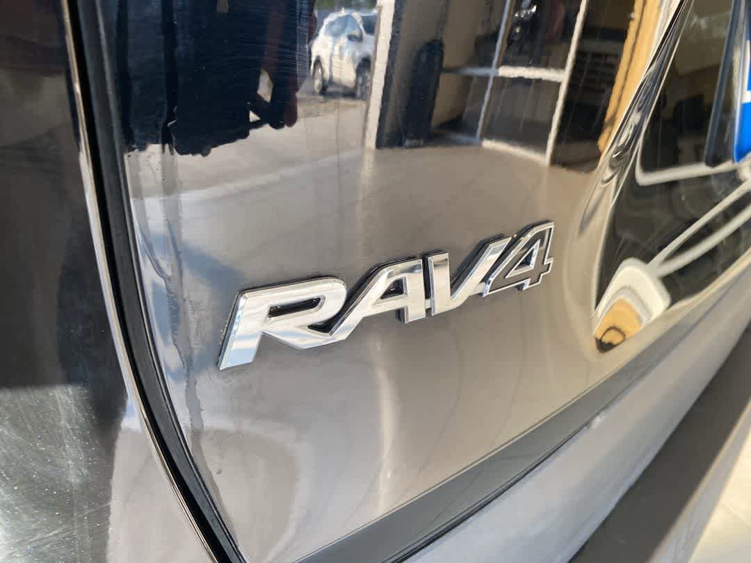 Thumbnail: 2024 Toyota RAV4 - 10