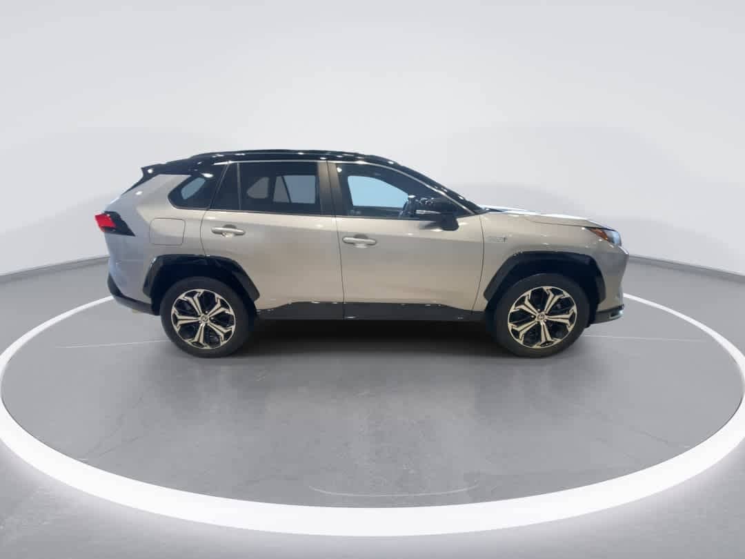 Thumbnail: 2023 Toyota RAV4 - 9