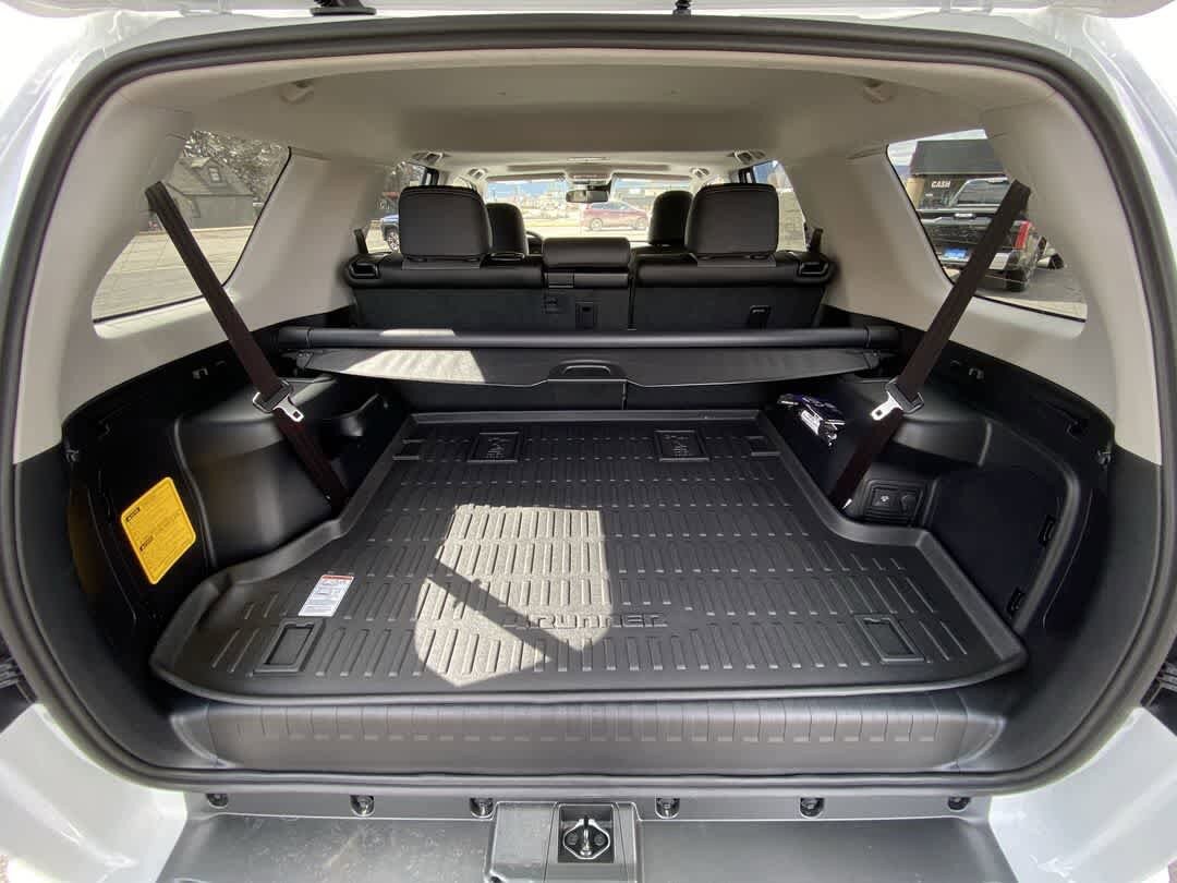 Thumbnail: 2024 Toyota 4Runner - 26