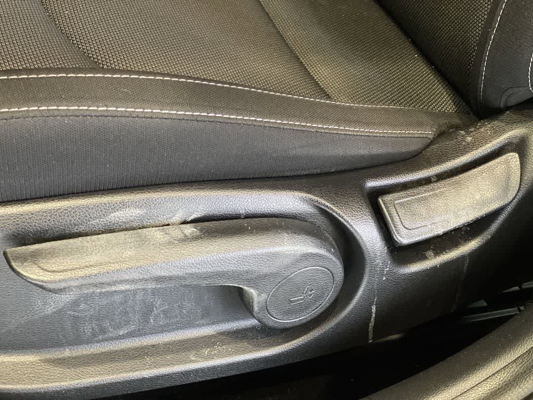 Thumbnail: 2023 Kia Forte - 14