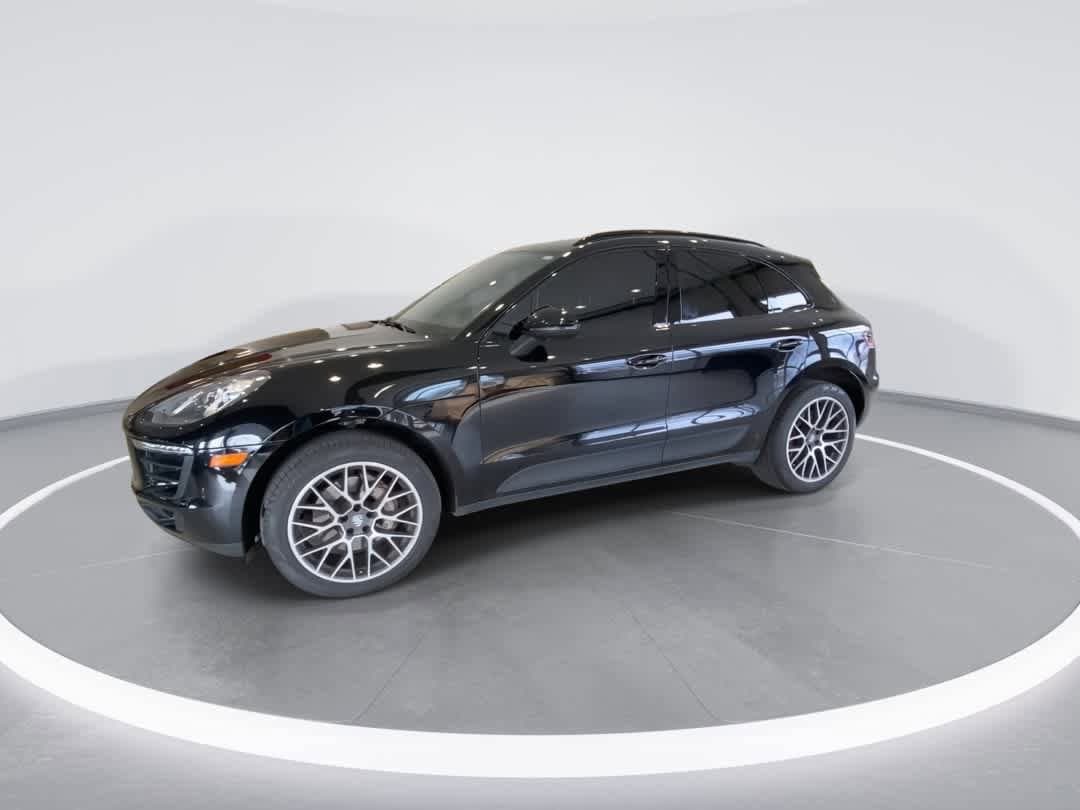 Thumbnail: 2018 Porsche Macan - 4