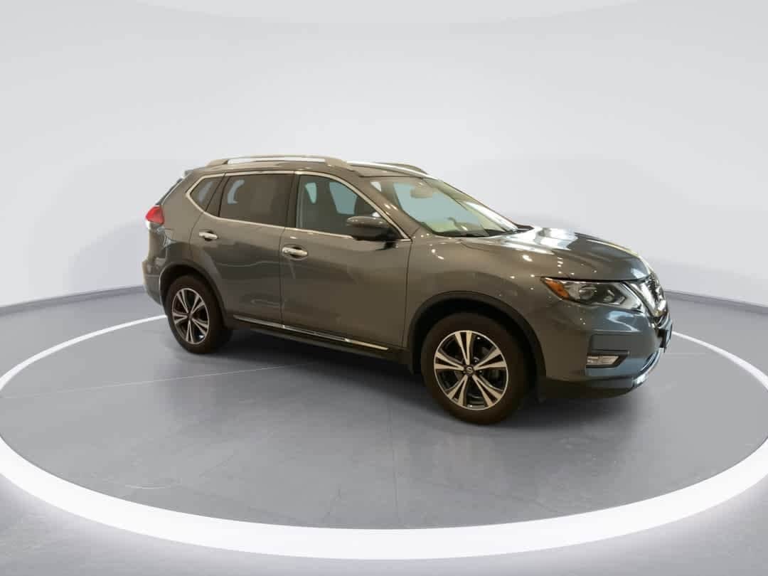 Thumbnail: 2017 Nissan Rogue - 2