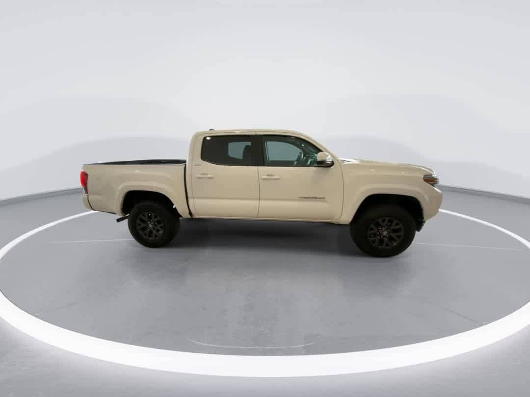 Thumbnail: 2023 Toyota Tacoma - 9