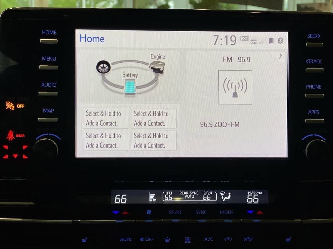 Thumbnail: 2021 Toyota Sienna - 19