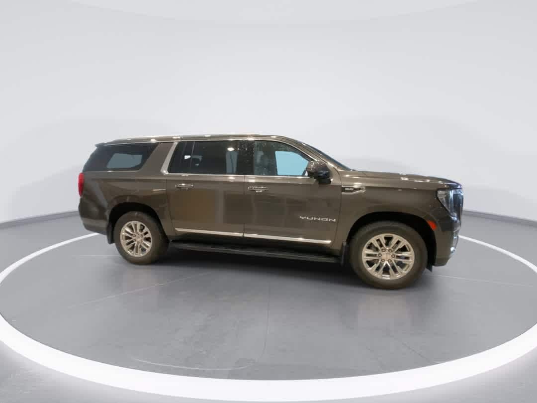Thumbnail: 2021 GMC Yukon XL - 9