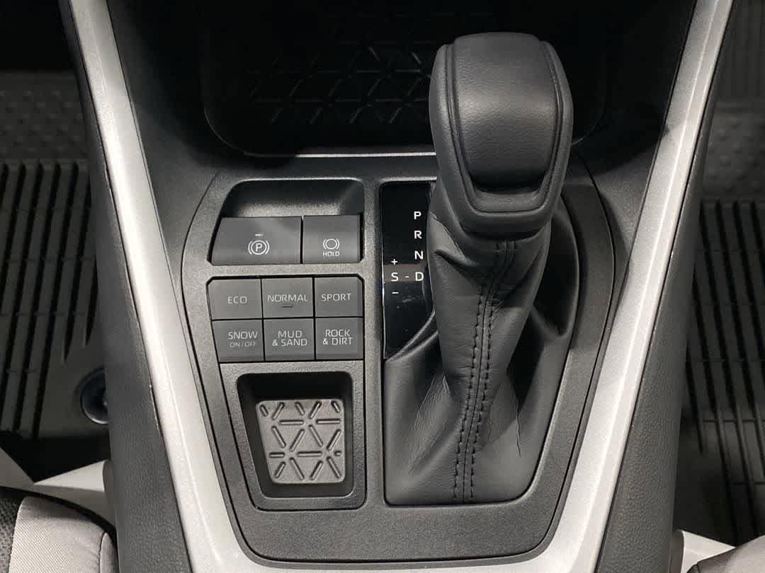 Thumbnail: 2025 Toyota RAV4 - 22