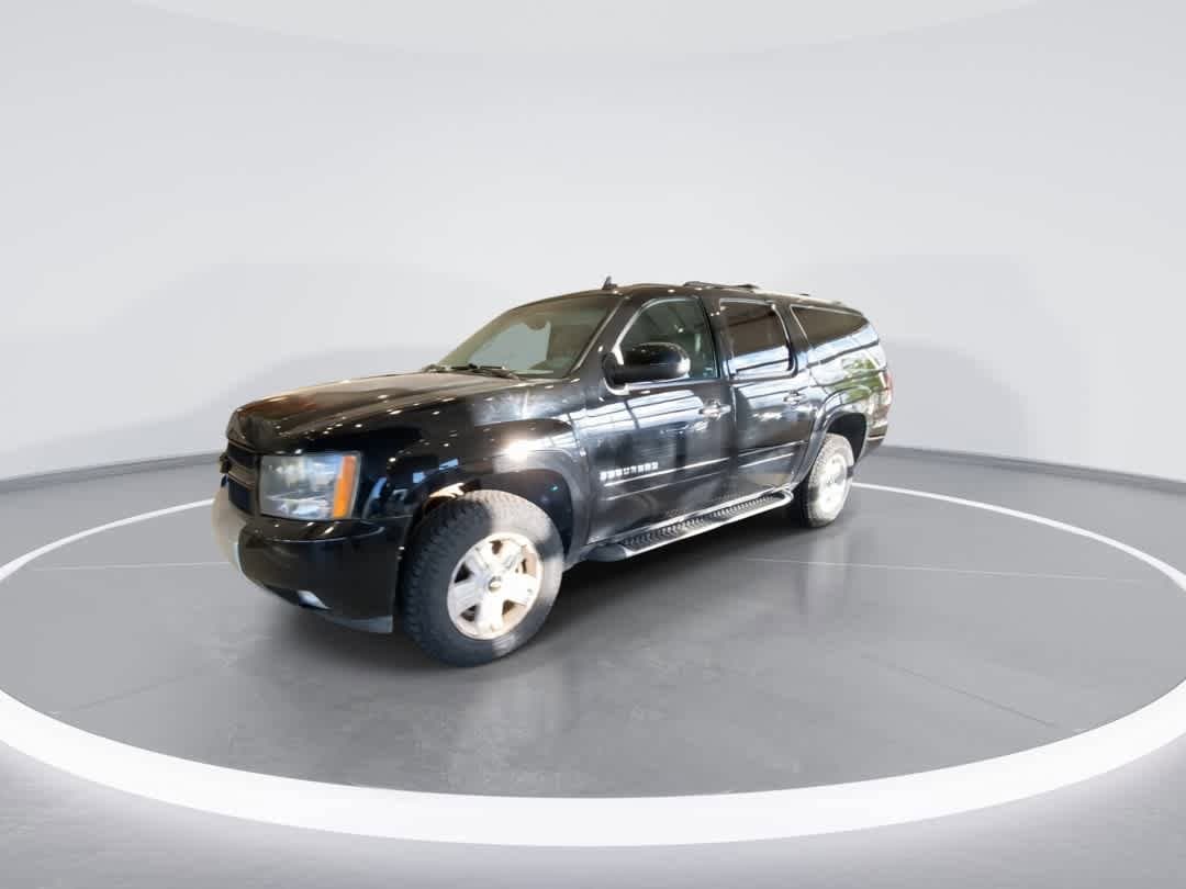 Thumbnail: 2013 Chevrolet Suburban - 4