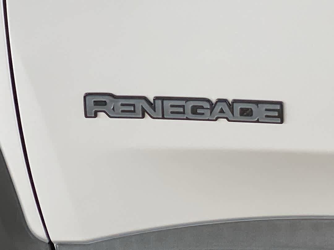 Thumbnail: 2018 Jeep Renegade - 12