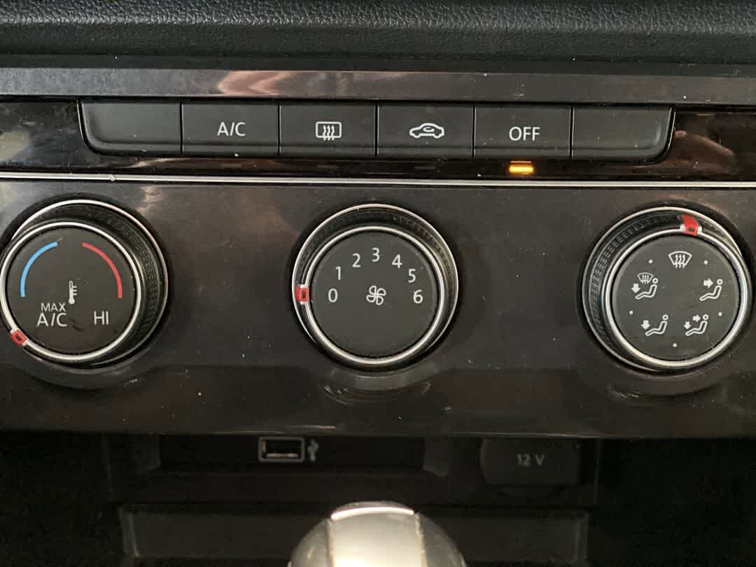 Thumbnail: 2019 Volkswagen Tiguan - 21