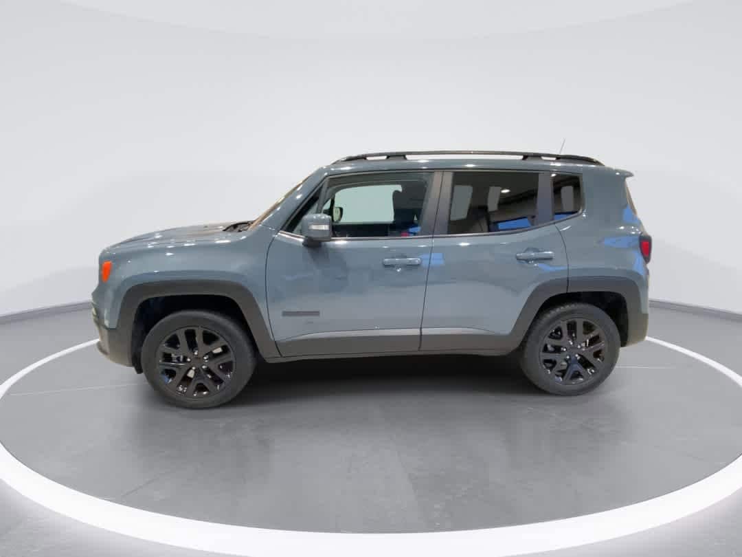 Thumbnail: 2018 Jeep Renegade - 5